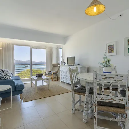 Tonia First Line Pine Walk Поланко