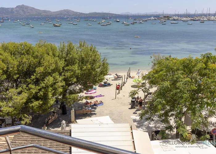 Tonia First Line Pine Walk Lägenhet Port de Pollença