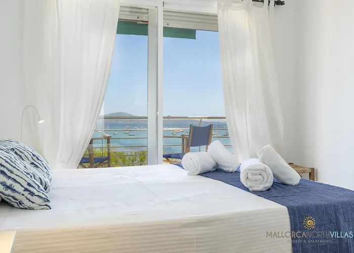 Tonia First Line Pine Walk Lägenhet Port de Pollença