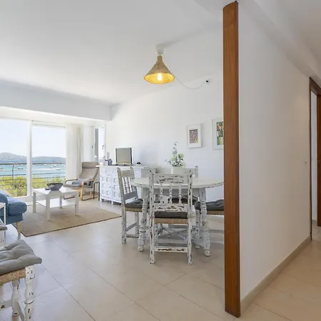 Apartment Tonia First Line Pine Walk *